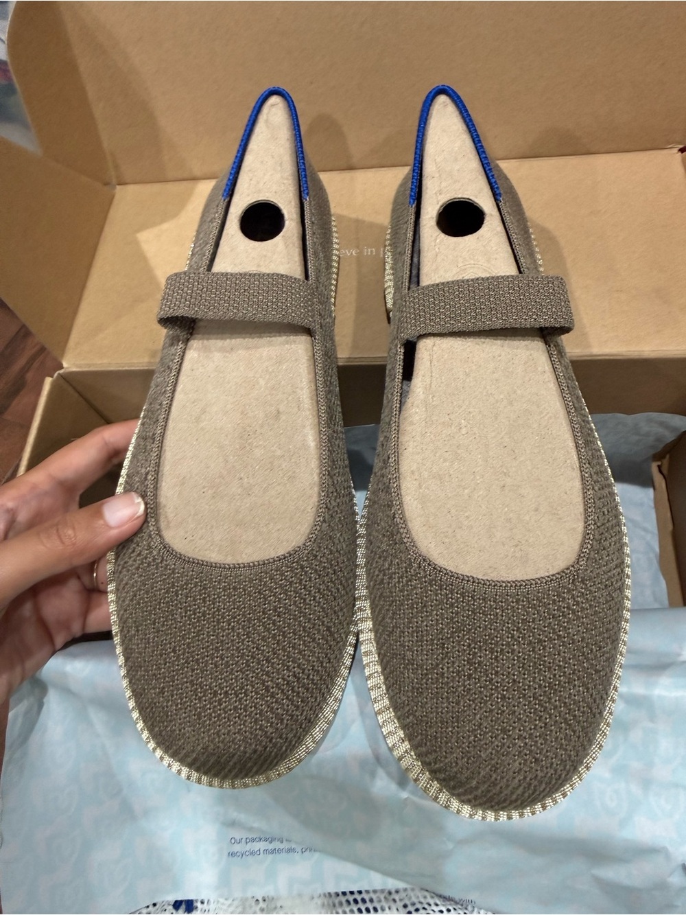 Womens Mary Jane Knit Slip-On Shoes in Revelvet Portabello size 8 New in box!